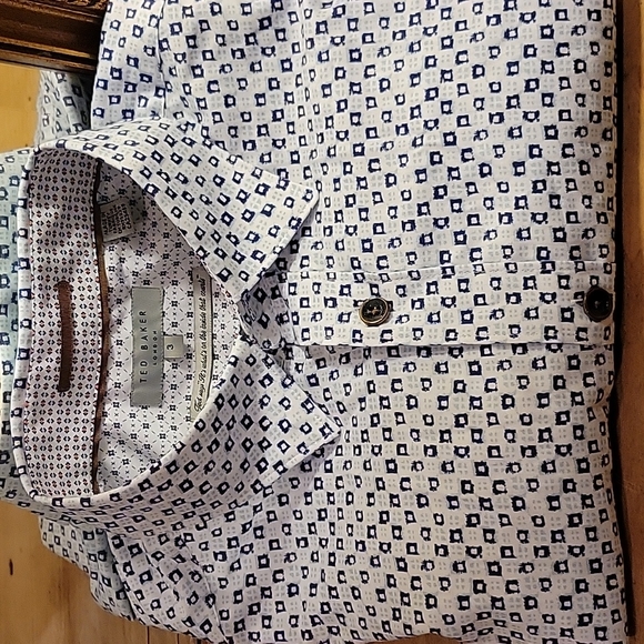 Ted Baker London Other - TED Baker London short sleeve button down
